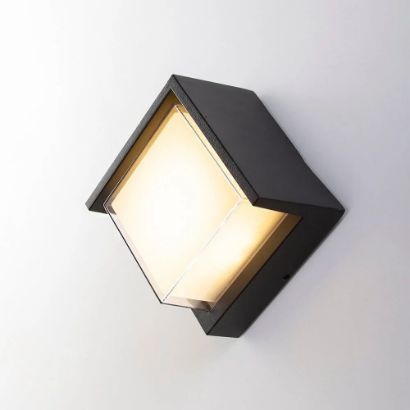 صورة جدارى خارجى سور مربع وزجاج 5وات         